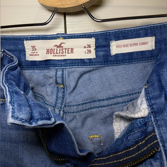 Hollister high rise super skinny jeans size 3S - Picture 3 of 4
